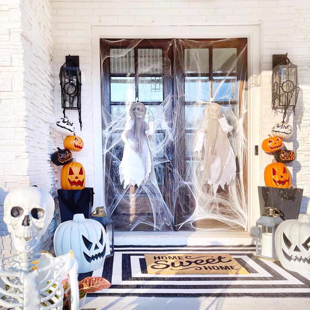 55 Spooky Outdoor Halloween Decor Ideas