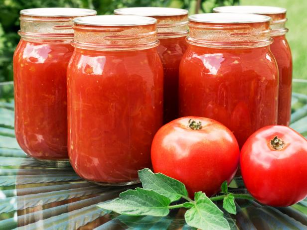 can-botulism-thrive-in-tomato-sauce-exploring-safety-concerns